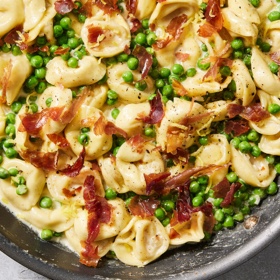 One-Pot Tortellini with Prosciutto and Peas
